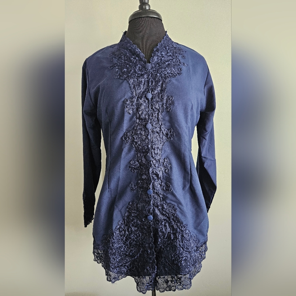 Kebaya Encim Navy Lace-Trim